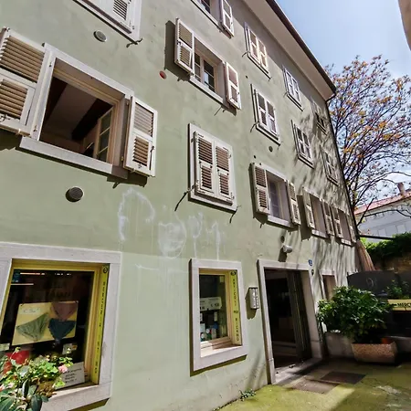 Delle Mura 公寓 *